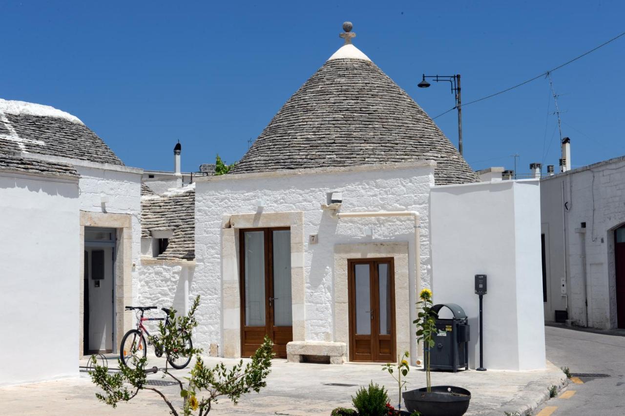 Trullo Vino & Amore Альберобелло Екстер'єр фото